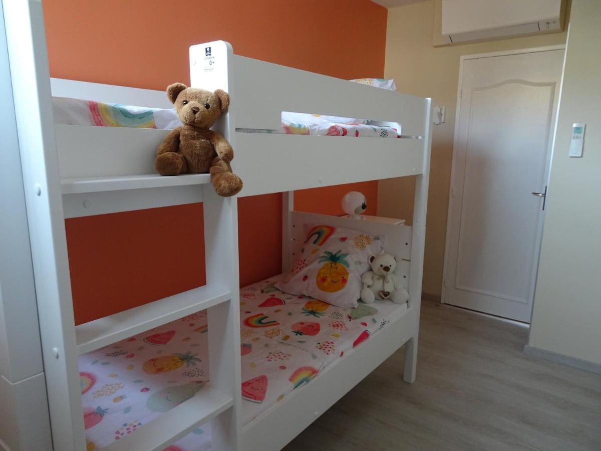 T3 150 M De La Plage, Climatisation, Piscine Et Parking Privatif - Le Lavandou Zewnętrze zdjęcie